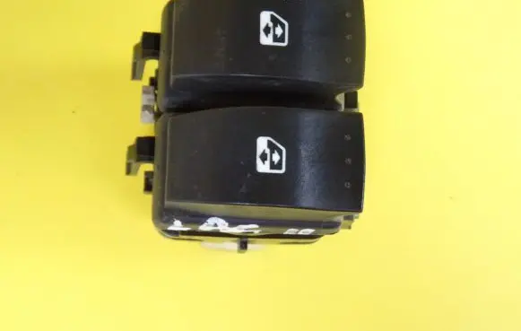 Renault Laguna II Electric window control switch 26503