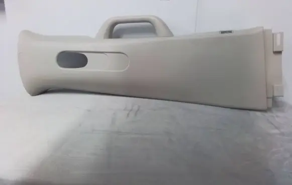 Chrysler Pacifica (B) pillar trim (top) 6EK221D2AI 00037376