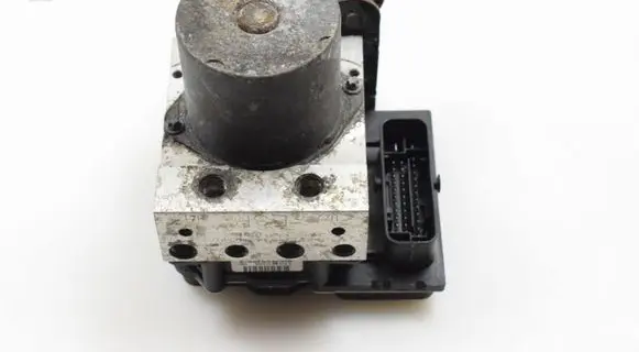 Audi A4 S4 B8 8K ABS Pump 8K0614517CD