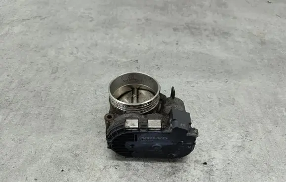 Volvo V50 Throttle body valve 30711552