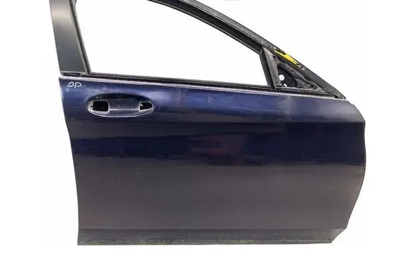 Mercedes-Benz C W205 Front door