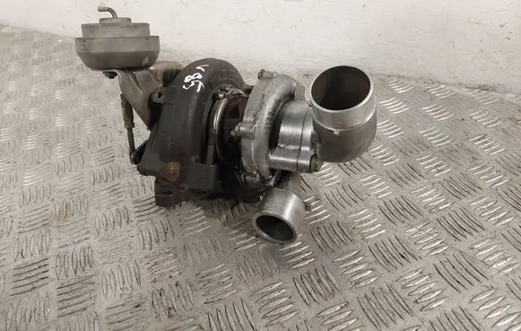 Toyota Corolla Verso AR10 Turbo 172010R021 07061801197