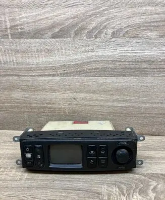 Mitsubishi Galant Climate control unit MR360372 CAA502A040A