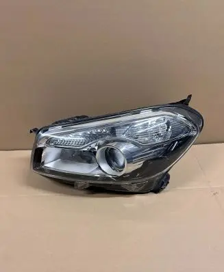 Nissan Qashqai Headlight/headlamp