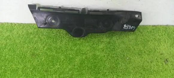 Mitsubishi Colt Rear bumper mounting bracket 6410A691