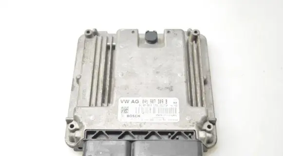 Volkswagen Golf VII Engine control unit/module 04L907309B