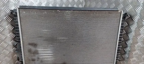 Volkswagen Tiguan Allspace Coolant radiator 5QM121251A