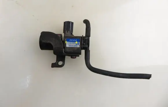 Honda FR-V Vacuum valve 1013624700