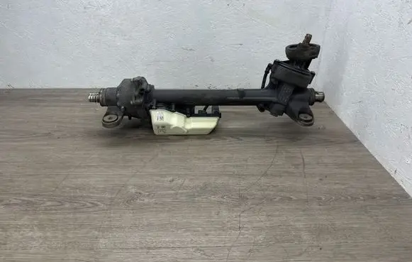 Volkswagen PASSAT B7 Steering rack 5N1909144L 3C1423050L