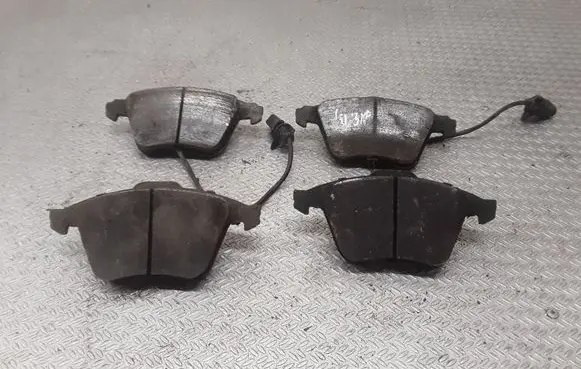 Audi A8 S8 D3 4E Brake pads (front) 