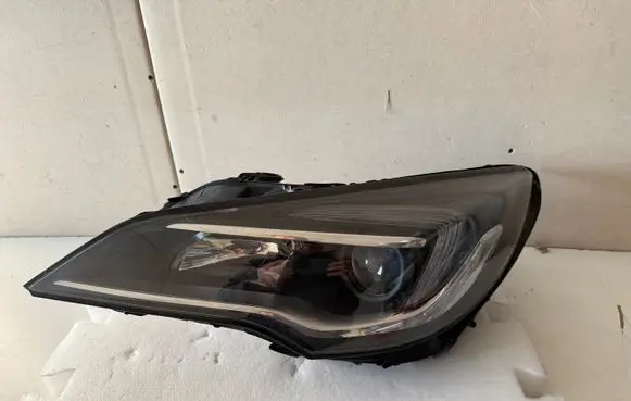 Opel Astra K Headlight/headlamp 39111143 7960300003 662588537