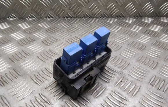 Nissan Qashqai Fuse box set 24382AD100