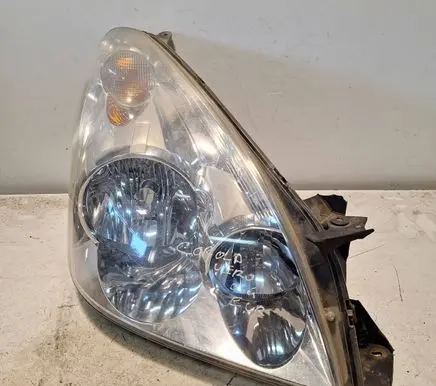 Toyota Corolla Verso AR10 Headlight/headlamp 3124R HB412V51W