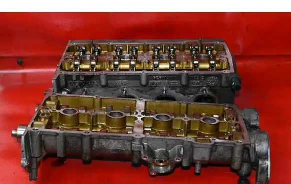 Skoda Octavia Mk2 (1Z) Engine head 03C103358S