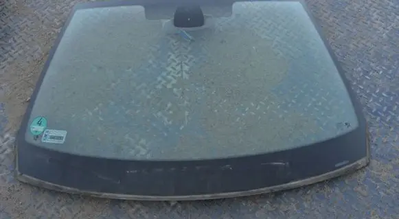 Renault Megane II Front windscreen/windshield window 