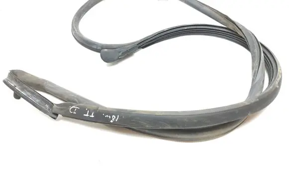 Audi TT TTS RS Mk3 8S Front door rubber seal 8S7831207