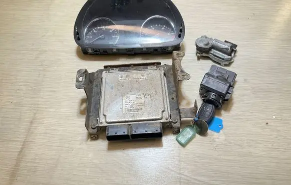 Mercedes-Benz Sprinter W906 Engine ECU kit and lock set A6519000601 A6519019400 28277619