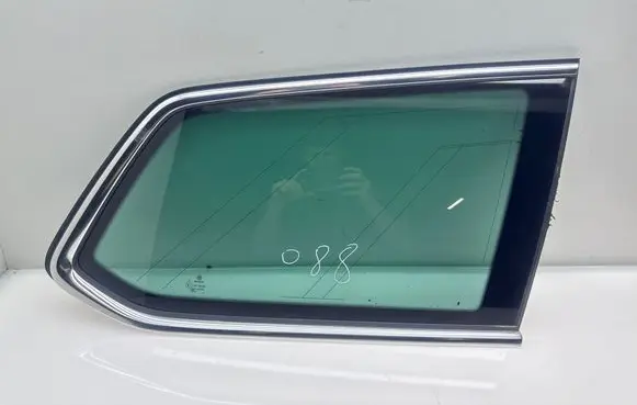 Volkswagen PASSAT B8 Rear side window 43R004343 A038482