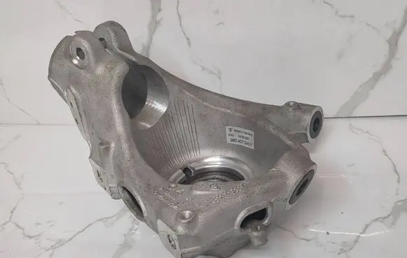 Porsche 911 992 Front wheel hub spindle knuckle 992407257B 992407245Y 99950500