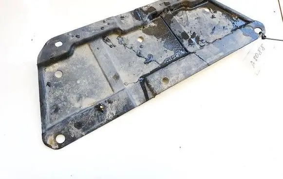 BMW 5 GT F07 Engine splash shield/under tray 5144702010