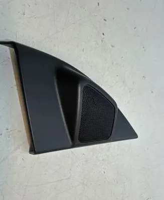 Volvo XC90 Front door high frequency speaker 8666663 04W53 CDV5A