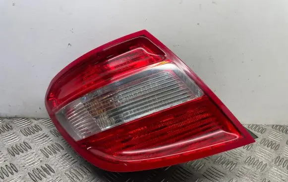 Mercedes-Benz C W204 Rear/tail lights 2048203564