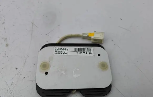 Tesla Model S Seat pressure sensor 283353170A12941117 100577800B