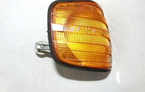 Mercedes-Benz E W124 Front indicator light