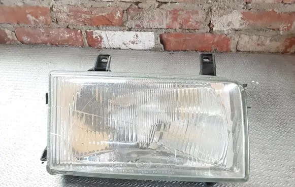 Volkswagen Transporter - Caravelle T4 Headlight/headlamp 0244438