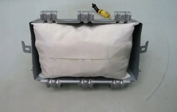 Mazda MX-30 Passenger airbag
