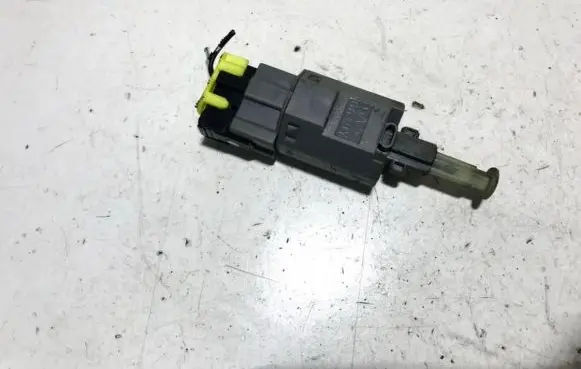 Brake pedal sensor switch