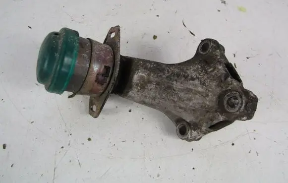 Citroen C5 Engine mounting bracket 9641690980
