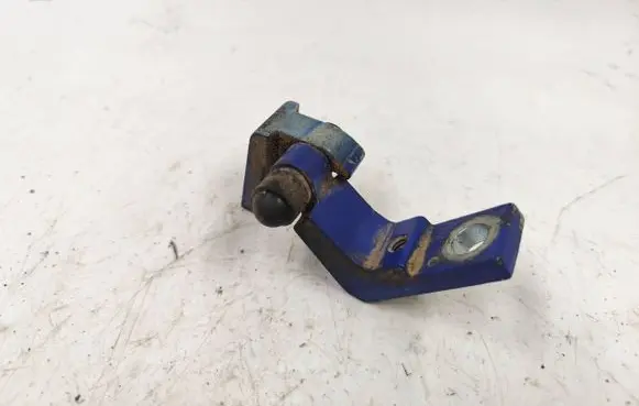 Skoda Octavia Mk1 (1U) Rear door upper hinge