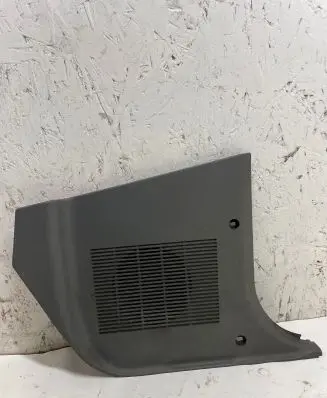 BMW 5 E34 Foot area side trim 