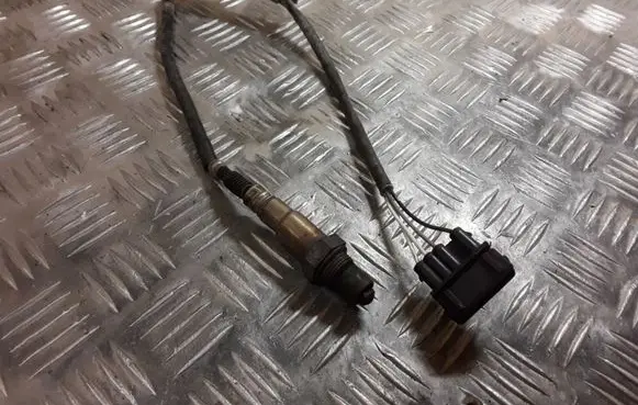 Mercedes-Benz ML W164 Lambda probe sensor 0258006747 0045420818 0258006748