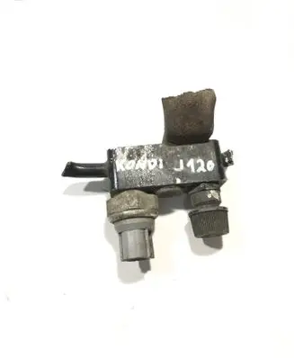 Toyota Land Cruiser (J120) Air conditioning (A/C) pressure sensor 