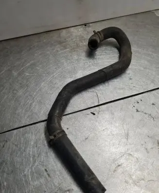 Volkswagen Transporter - Caravelle T4 Engine coolant pipe/hose 701819372E