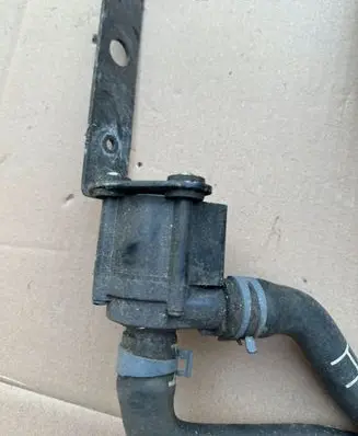Volkswagen Transporter - Caravelle T6 Water pump 