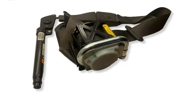 Opel Mokka Front seatbelt 95366787
