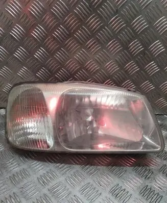 Hyundai Accent Headlight/headlamp 9587