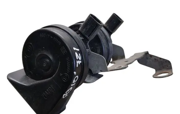 Audi A3 S3 A3 Sportback 8P Horn signal 8P0951221C 8P0951223C