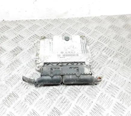Volkswagen PASSAT B6 Engine control unit/module 03G906021PM 0281014061 1039S21729
