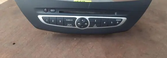 Renault Laguna III Radio/CD/DVD/GPS head unit 281150013RT