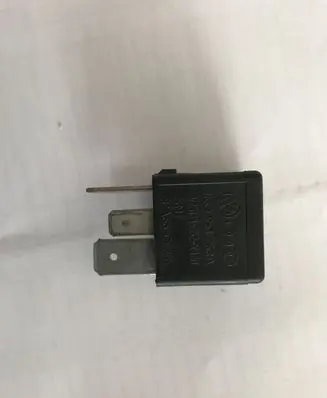 Volkswagen Caddy Other relay 1K0951253A