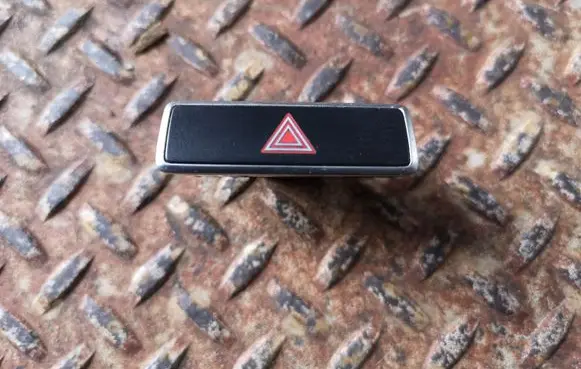 Volkswagen Sharan Hazard light switch 7N0953509B