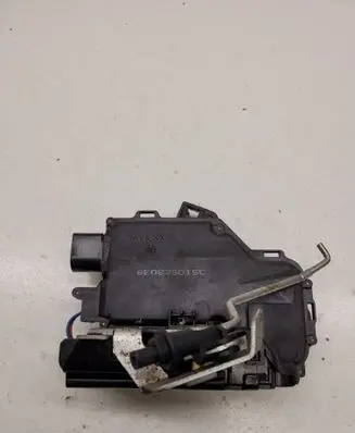 Audi A4 S4 B6 8E 8H Rear door lock 8E0839015C
