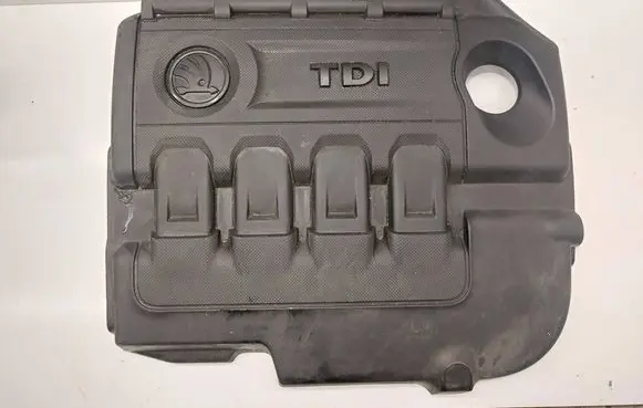 Skoda Octavia Mk3 (5E) Engine cover (trim) 04L103925N