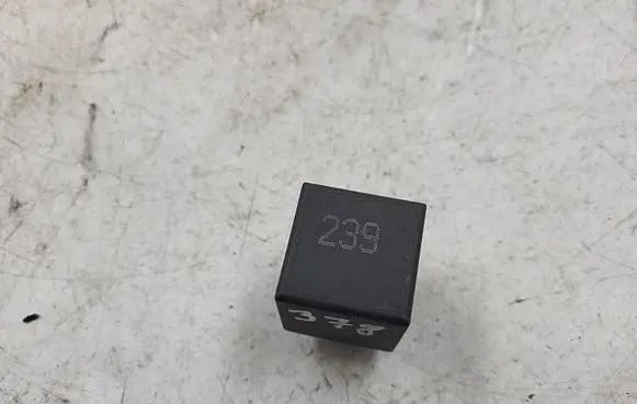 Audi A6 S6 C4 4A Other relay 445955529A
