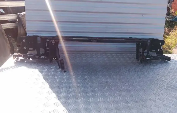 Volvo XC90 Top upper radiator support slam panel 
