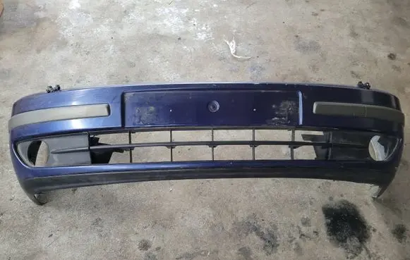 Renault Laguna I Front bumper